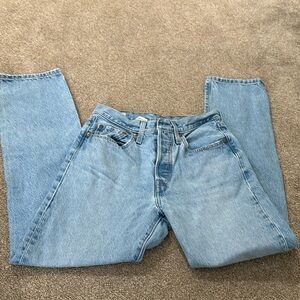 Levi’s light wash 501 jeans